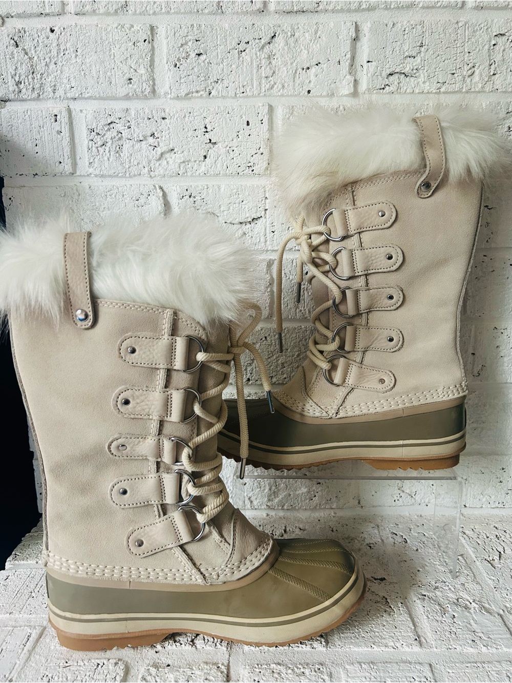 Sorel Joan of Arctic waterproof boots cream/fawn size 8.5